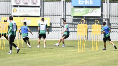 Bursaspor’da hazırlıklar sürüyor