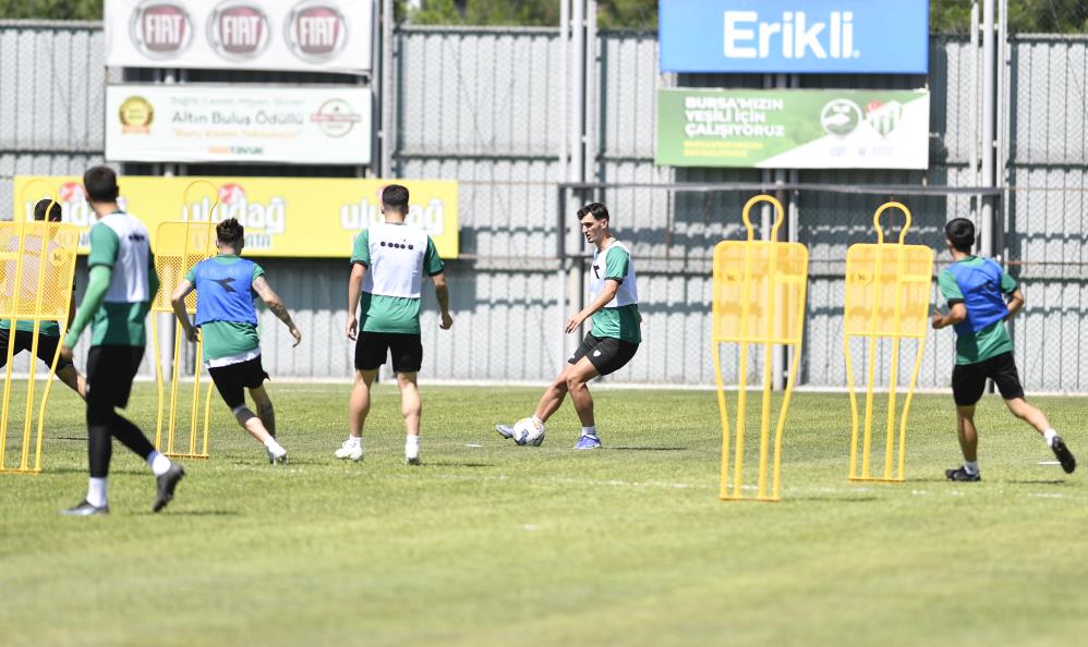 Bursaspor’da hazırlıklar sürüyor
