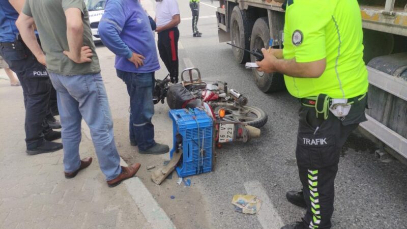 Bursa’da feci kaza Bursa Orhangazi’de sabah saatlerinde meydana gelen trafik kazasında kaldırım ile