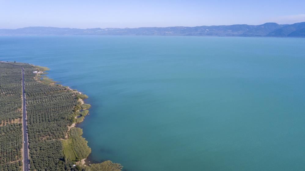 İznik Gölü’nün rengi değişti