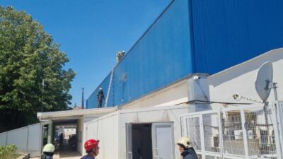 Bursa’da yangın paniği! 4 kişi dumandan etkilendi