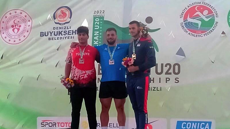Osmangazi Belediyespor Atletizm Takımı sporcularından Emre Çiftçi, Denizli’de düzenlenen Balkan