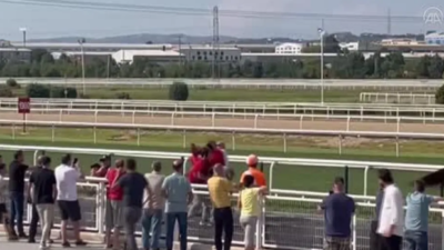 Bursa’da at yarışları sırasında kavga çıktı