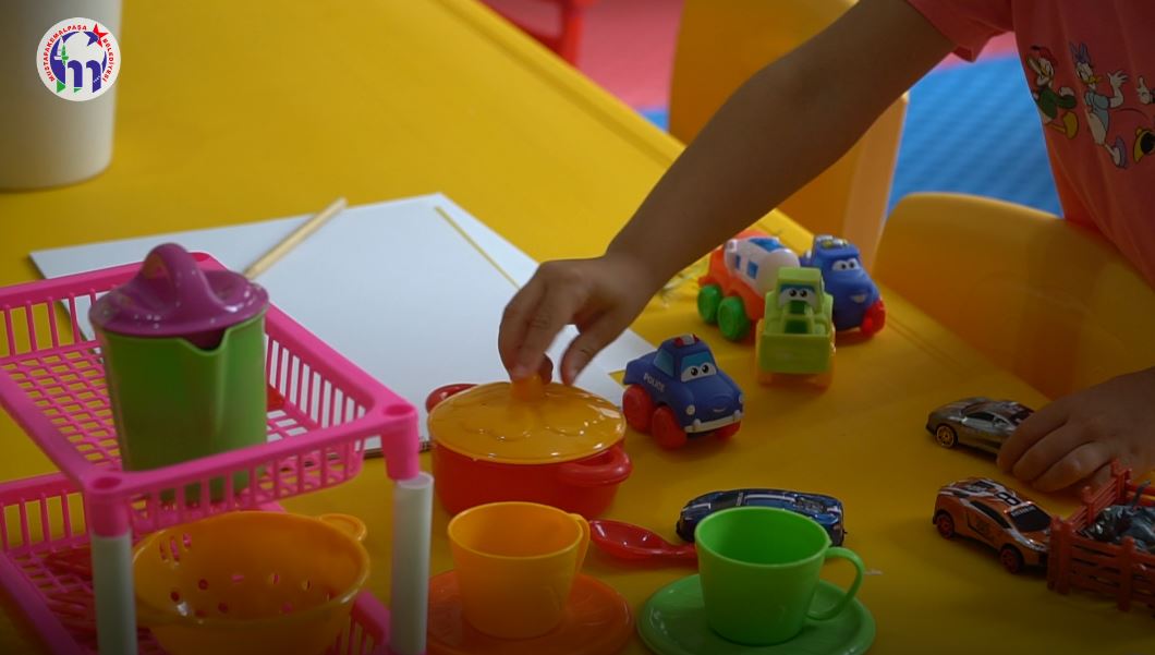 Mustafakemalpaşa’da bir ilk! Oyun terapi odası kuruldu