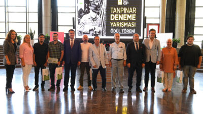 Osmangazi Belediyesi’nin edebiyat dünyasının usta isimlerinden Ahmet Hamdi Tanpınar anısına
