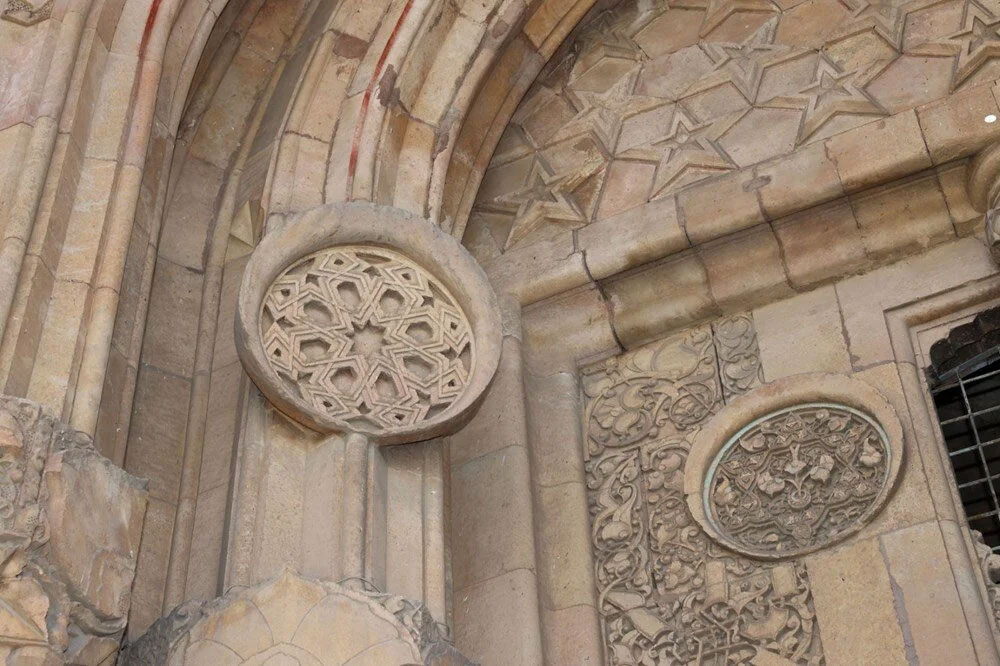 UNESCO'nun Dünya Kültür Mirası Listesi'ndeki Ulu Cami ve Darüşşifası ziyarete açılıyor 3 Untitled 5 7