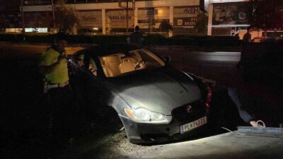 Bursa’da alkollü sürücü direğe çarptı: 1 yaralı