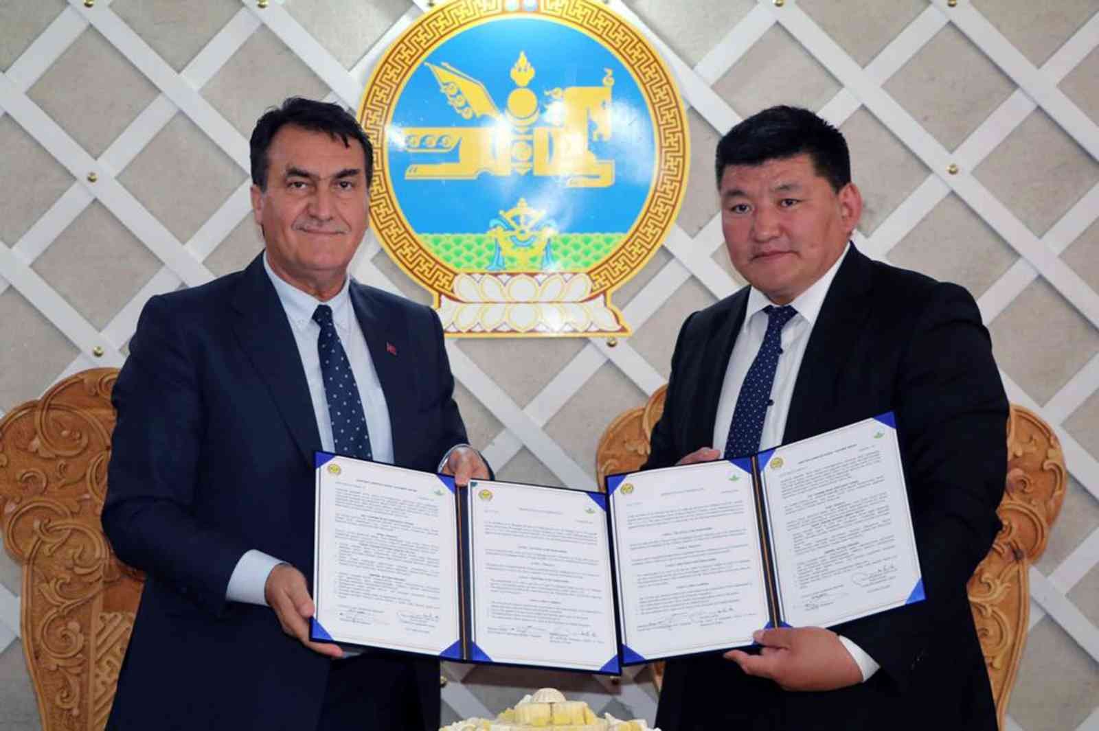 Ana yurttan ata yurda kardeşlik köprüsü