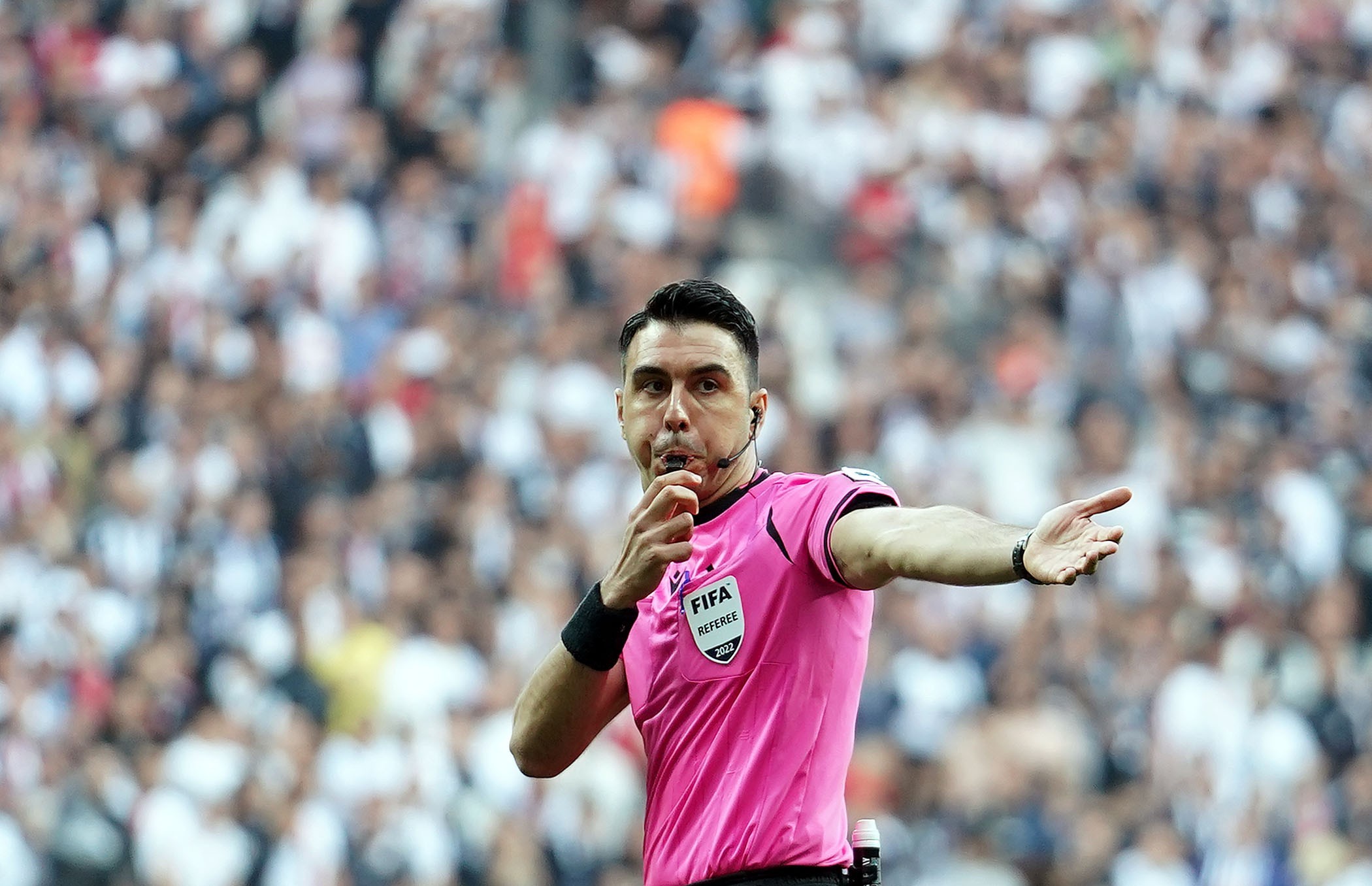 Bursalı hakeme UEFA’dan önemli görev!