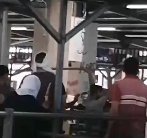 Bursa’da kavgada kurban pazarı savaş alanına döndü