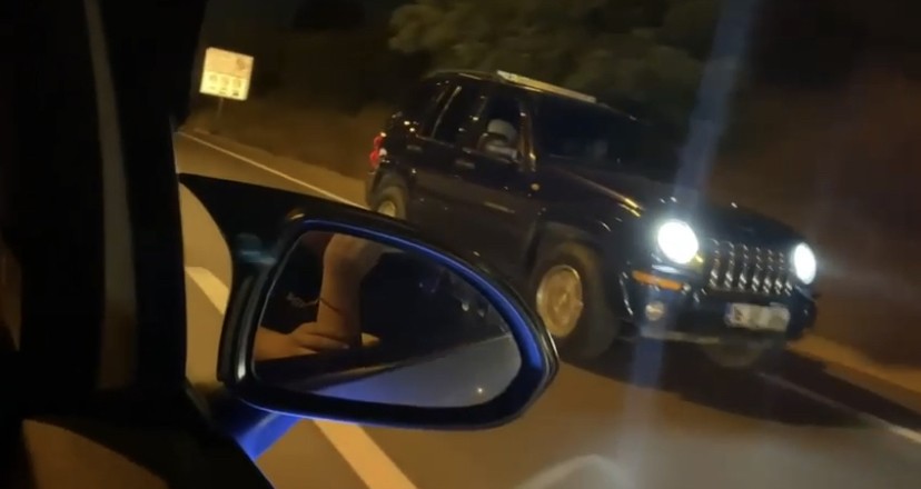 Bursa’da ölüme meydan okuyan sürücü, anayolda geri geri gitti