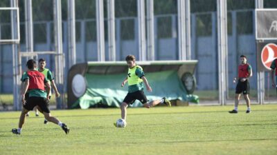 Bursaspor’da hazırlıklar sürüyor