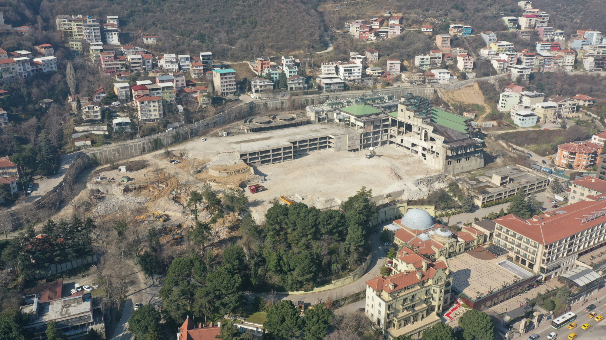 Büyükşehir’den bina onarım işi…