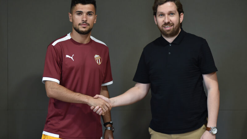 İnegölspor, 22 yaşındaki hücum oyuncusu Taylan Özgün ile 2 yıllık