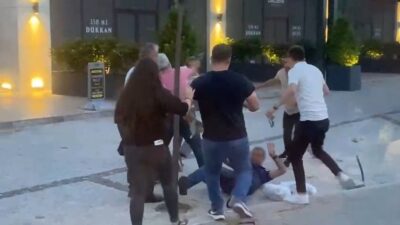 Bursa’da kadınların ayaklarını çeken kişiye meydan dayağı