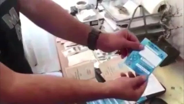 Sahte evrak şebekesine operasyon! ‘Republic’ yerine ‘Pepublic’ yazınca yakalandılar