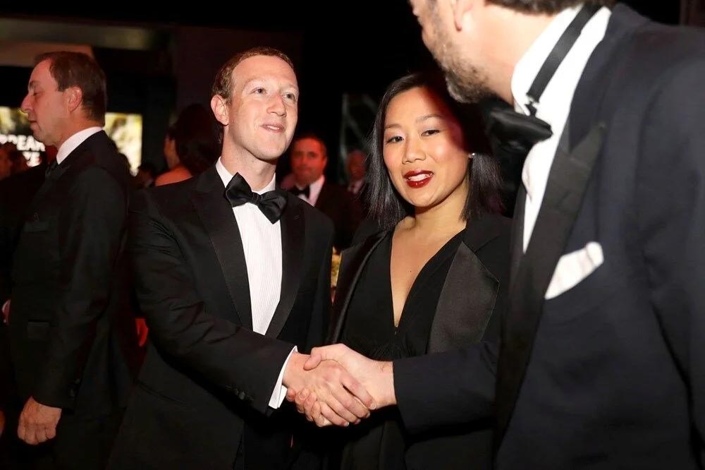 Mark Zuckerberg evini 555 milyon TL’ye sattı