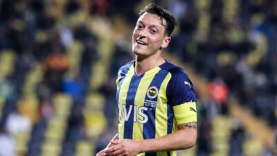 Mesut Özil’in menajerinden Fenerbahçe açıklaması
