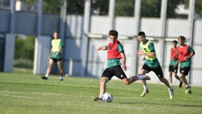 Bursaspor ara vermeden çalışıyor