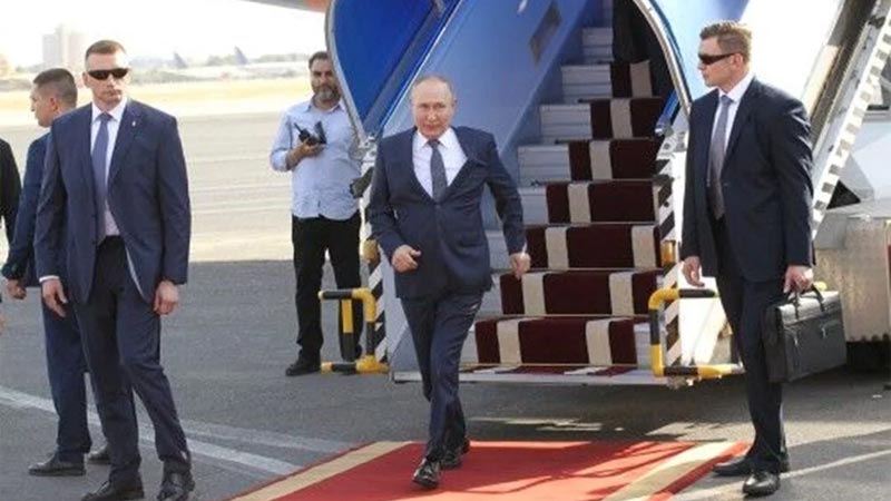 Putin hasta mı? Yürüyüşü yine gündem oldu