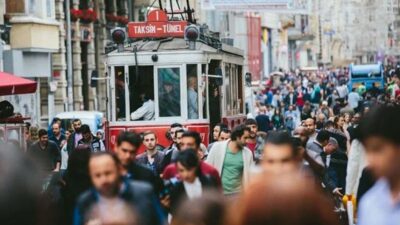 Covid vakalarında hızlı artış! Risk gruplarına uyarı