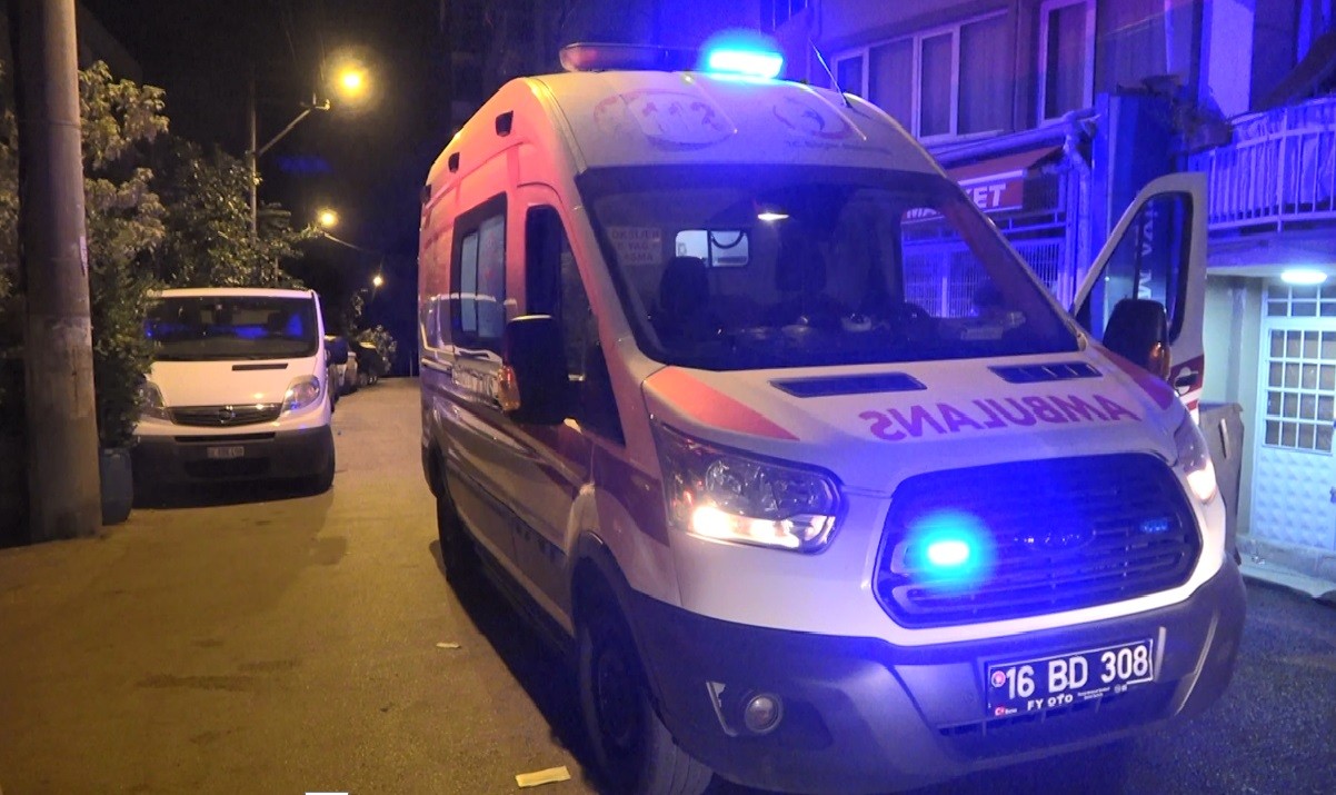 Bursa’da tartıştığı kız arkadaşına kurşun yağdırdı!