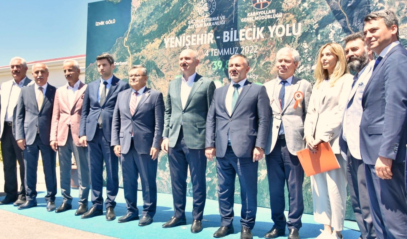 Ulaştırma Bakanı Karaismailoğlu’ndan Bursa’ya müjde Ulaştırma Bakanı Karaismailoğlu’ndan Bursa’ya müjde