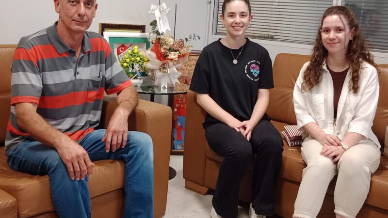 Bursa’da bu ikizlerden başarı hikayesi! Köyden ilçeye her gün okula gittiler ve… Olay Gazetesi Yazarı Ahmet Emin Yılmaz, Orhangazi’nin Çakırlı Köyü'nde yaşayan