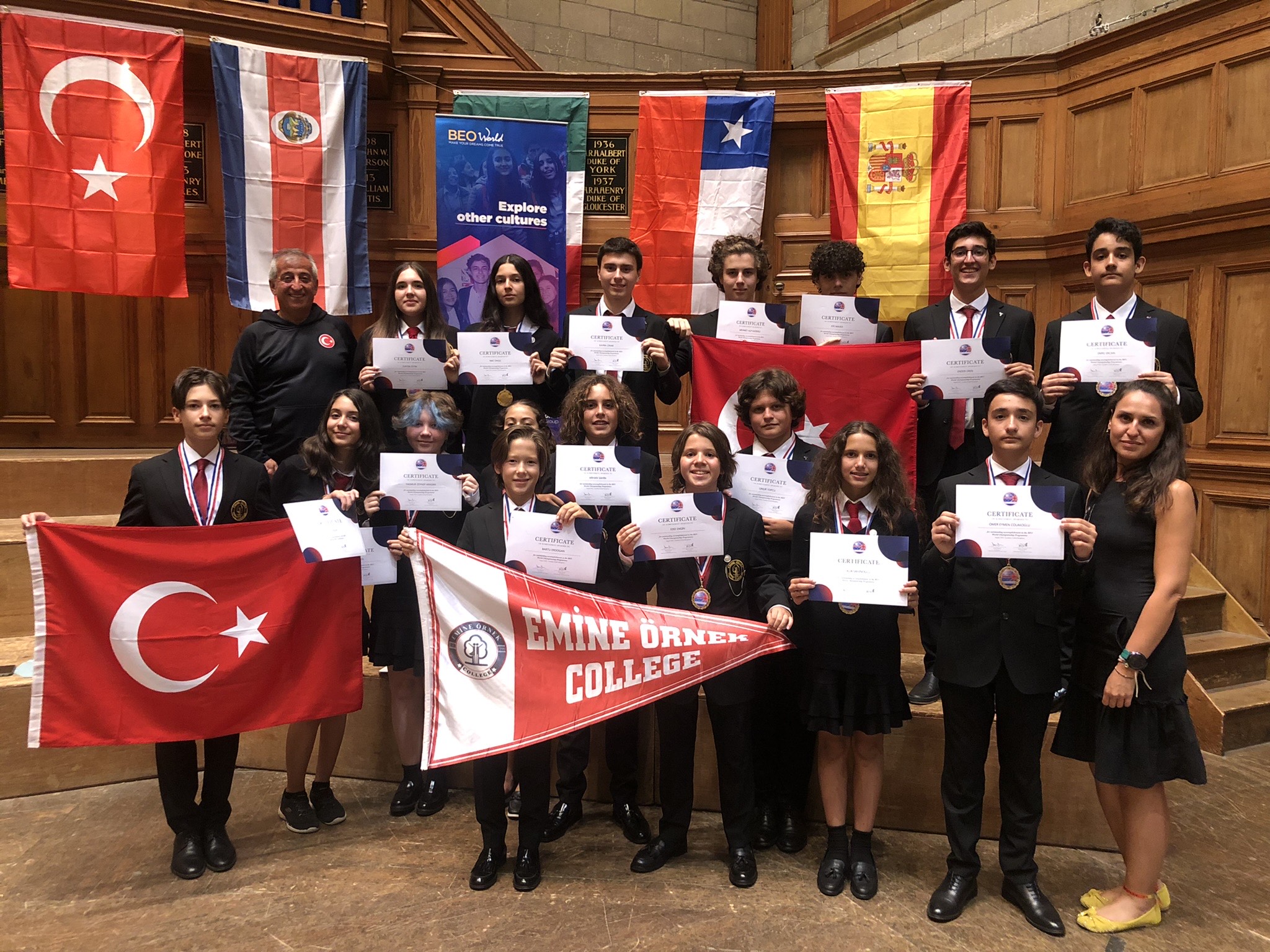 Emine Örnek’ten Londra başarısı Emine Örnek’ten Londra başarısı