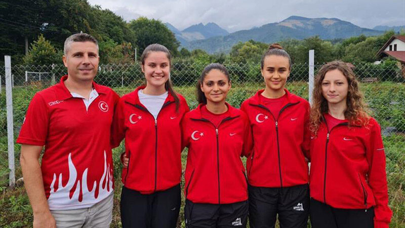 İnegöllü Sporcular Milli Takımla 3’üncülük kupasını aldı Güneydoğu Avrupa Şampiyonasında Türkiye Milli Takımı adına mücadele eden İnegöl
