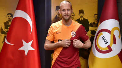 Semih Kaya futbolu bıraktı