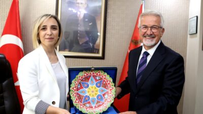 Erdem’den ‘Hoşgeldin’ ziyareti; ‘Nilüfer’e kadın emniyet müdürü çok yakışacak’