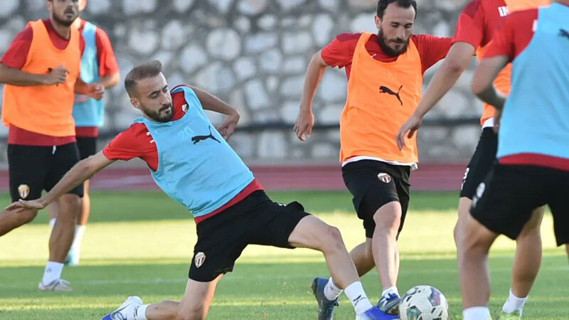 İnegölspor’dan 4’te 4 Bolu kampını tamamlayan İnegölspor, kamp boyunca oynadığı 4 hazırlık maçını