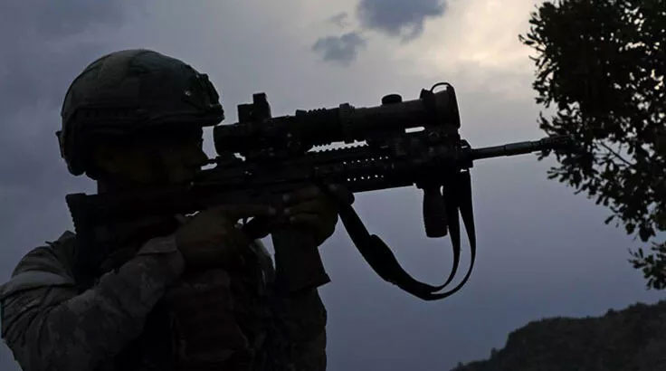 Taciz ateşi açan 8 PKK’lı terörist etkisiz hale getirildi