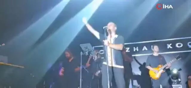 Konseri terk etti! Ortalık karıştı, hayranları yuhaladı…