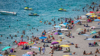 Deniz, havadan sıcak! Nem oranı yüzde 58’i gösterdi