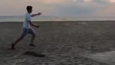 Bursa’da ayakkabısını köpeğe kaptırdı, metrelerce peşinden koştu