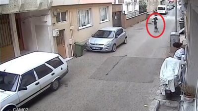 Bursa’da başıboş sokak köpeği kursa giden kız çocuğunu böyle ısırdı