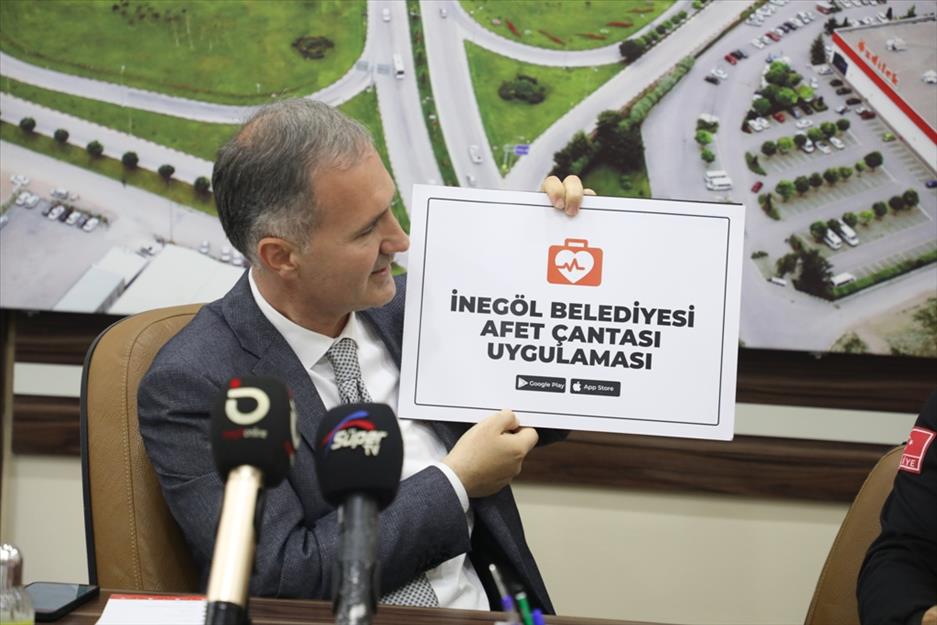 Bursa İnegöl’ün ‘afet çantası’ uygulaması ilgi görüyor