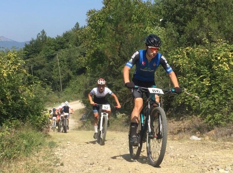 Dağ bisikletinde Bursa İnegöllü sporculardan büyük başarı