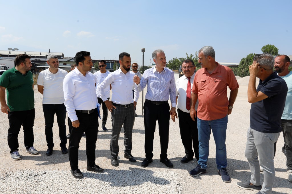 Alanyurt’ta 23 sokakta kaplama çalışmaları sürüyor