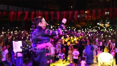 Mustafakemalpaşa’da büyük Zafer Bayramı coşkusu