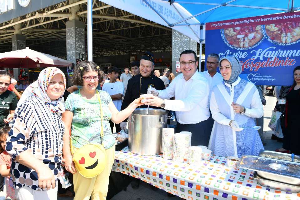 Mustafakemalpaşa’da kazanlar bereket için kaynadı