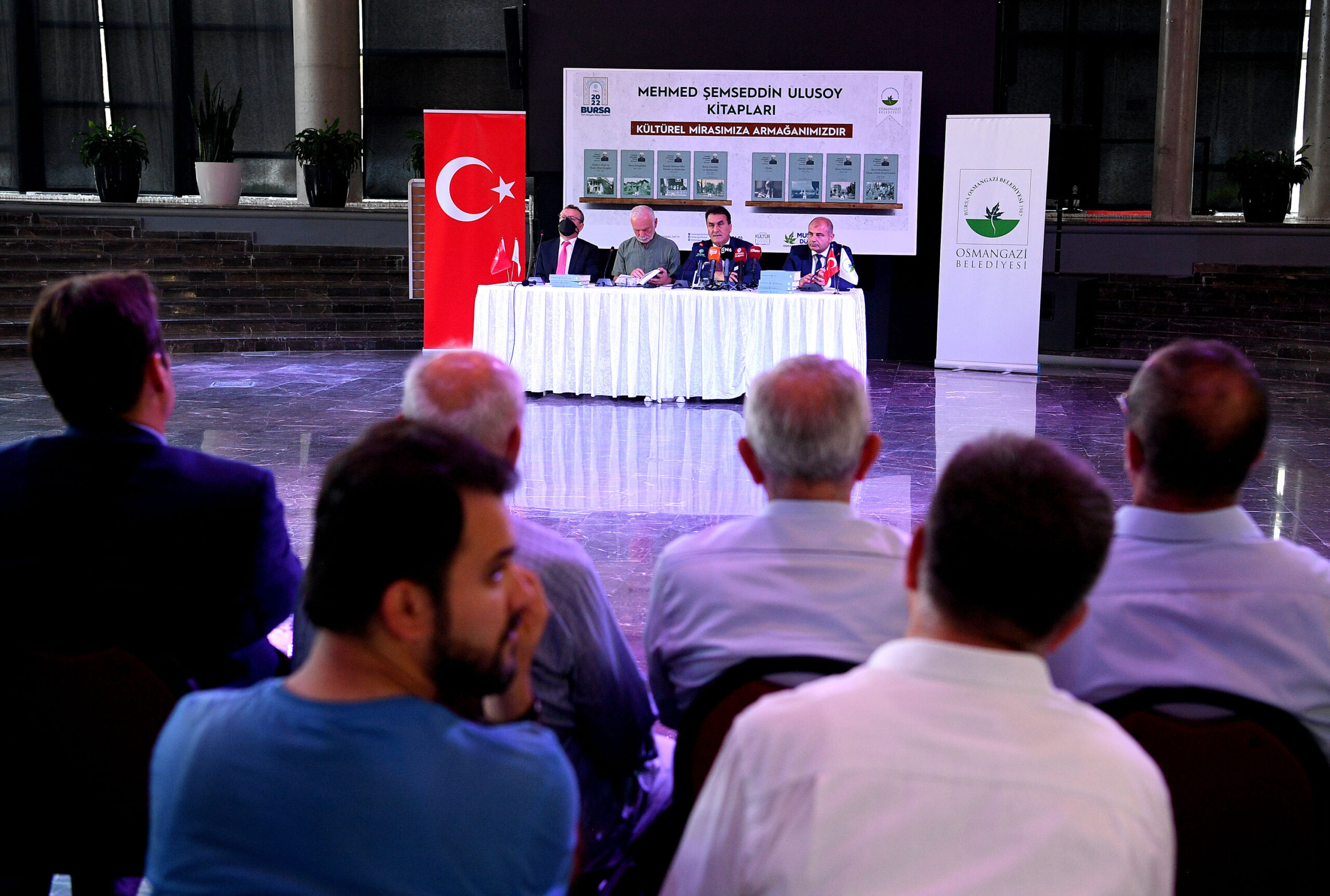 Osmangazi’den şehre yeni kültür hazineleri 1 Panorama Kitap Lansman Mehmet Şemsettin 5 scaled