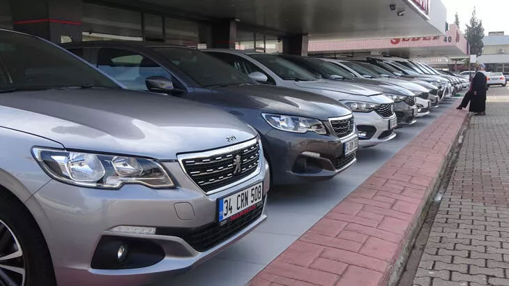Oto galericiler, 6 ay ve 6 bin kilometre şartının vatandaşlara da uygulanmasını istiyor