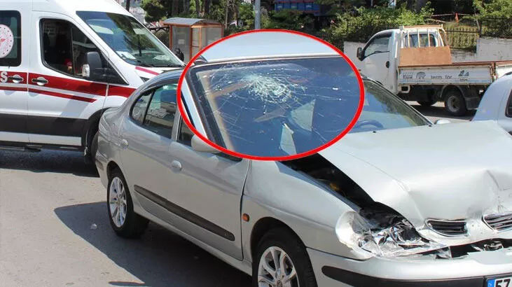 Kaza yapan araçta kafasını cama çarpan yolcu yaralandı