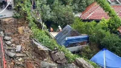 İstinat duvarı çöktü! 1 kişi göçük altında