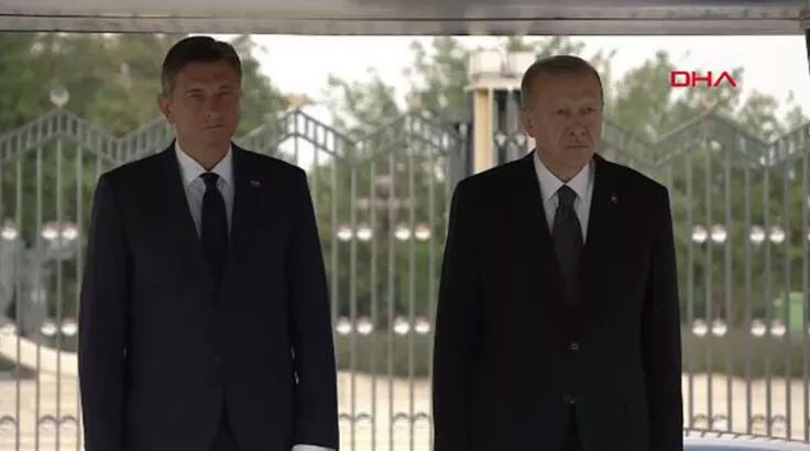 Erdoğan, Pahor’u resmi törenle karşıladı