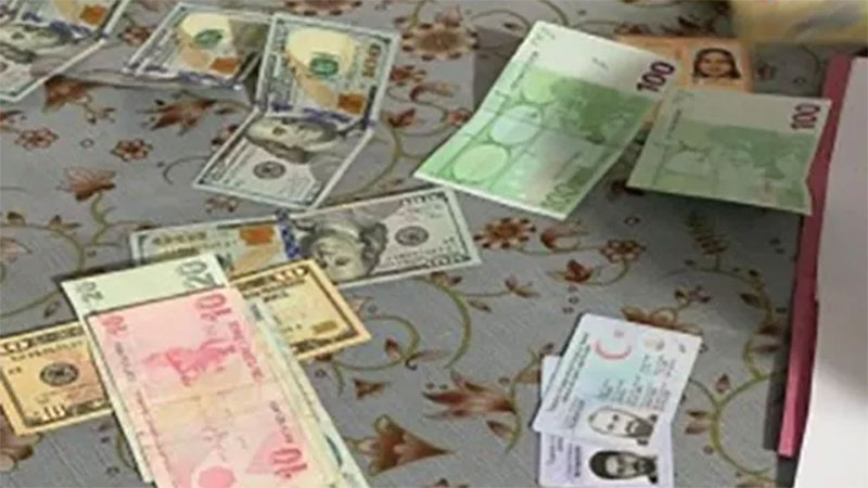 İstanbul’da FETÖ’ye büyük operasyon! Tomar tomar para ve altın çıktı