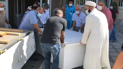 Öldüğü 5 gün sonra fark edildi! Özel tabut ile taşındı